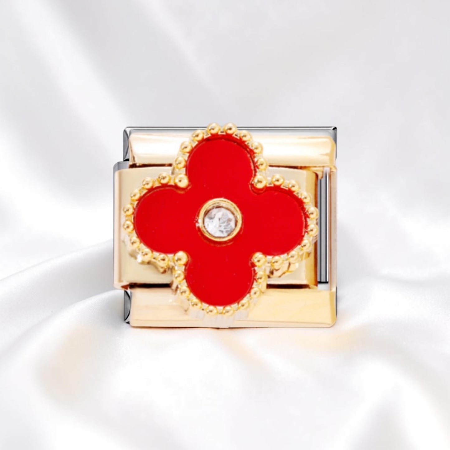 Emerald red gold